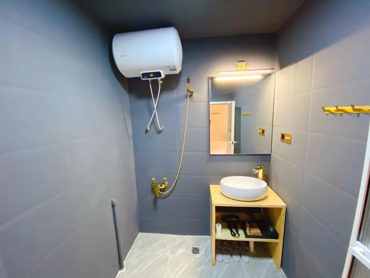 Lantian Garden Hostel Qingdao Eksteriør billede