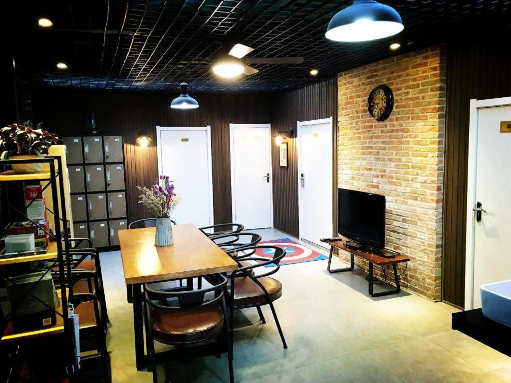 Lantian Garden Hostel Qingdao Eksteriør billede